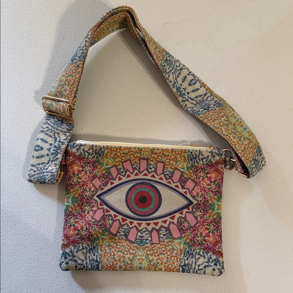 Woven Eye-Print Crossbody Bag in Multicolor